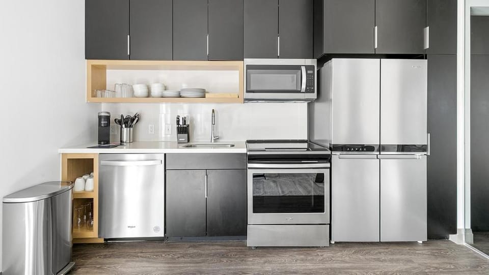 Landing - Modern Apartment with Amazing Amenities (ID1381X632) Apartment in The Colony