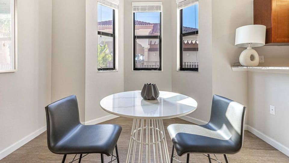 Landing - Modern Apartment with Amazing Amenities (ID7735X90) Apartment in Fort Myers