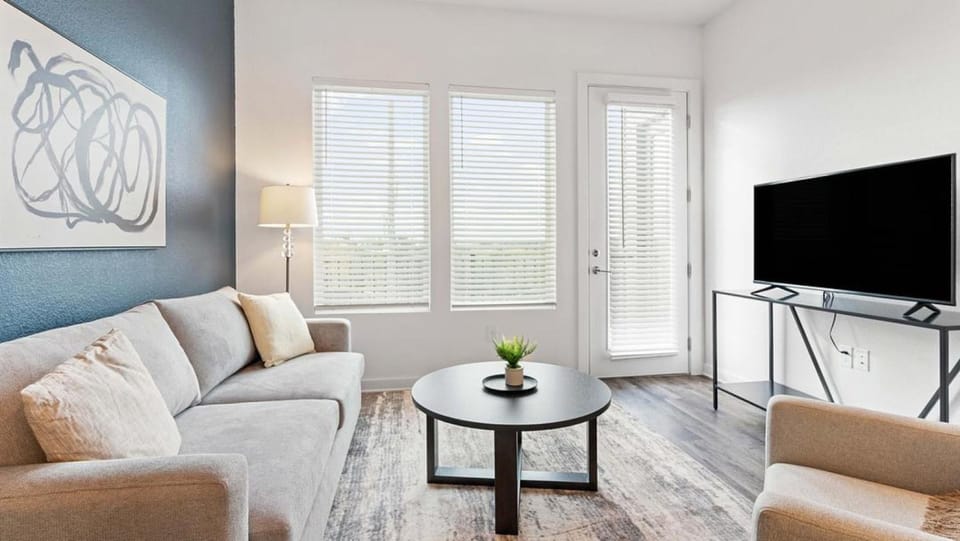 Landing - Modern Apartment with Amazing Amenities (ID7055X63) Apartment in Leander