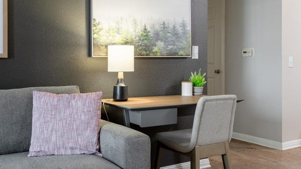 Landing - Modern Apartment with Amazing Amenities (ID7659X35) Apartment in South Congress