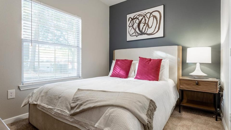 Landing - Modern Apartment with Amazing Amenities (ID7659X35) Apartment in South Congress