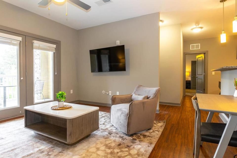 Landing - Modern Apartment with Amazing Amenities (ID5505) Apartment in Vestavia Hills