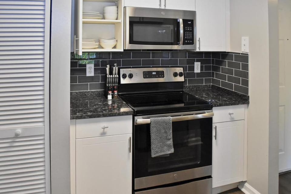 Landing - Modern Apartment with Amazing Amenities (ID2602X39) Apartment in Dania Beach