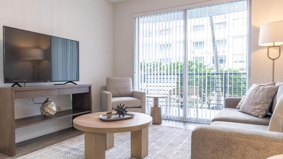 Landing - Modern Apartment with Amazing Amenities (ID7577X57) Apartment in Fort Lauderdale