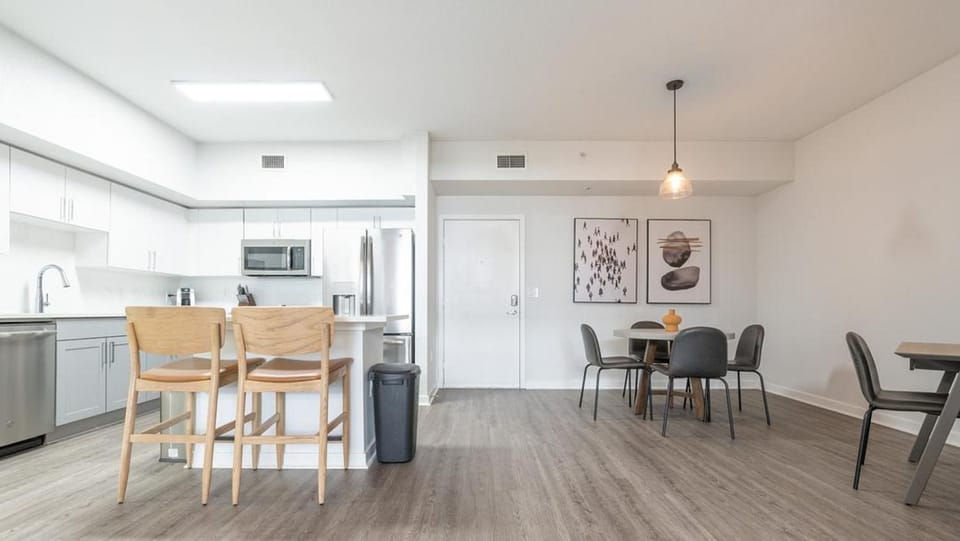 Landing - Modern Apartment with Amazing Amenities (ID7577X57) Apartment in Fort Lauderdale