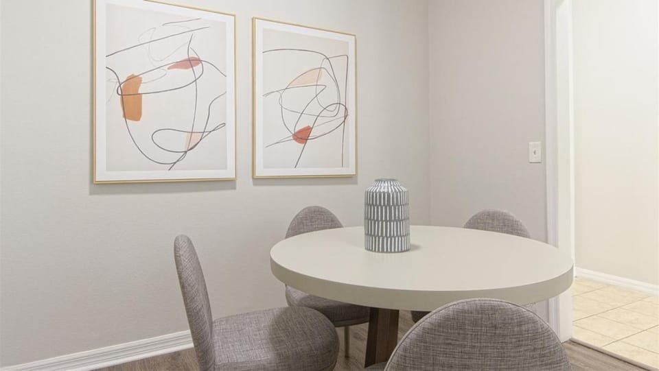 Landing - Modern Apartment with Amazing Amenities (ID6341X56) Apartment in Town N Country