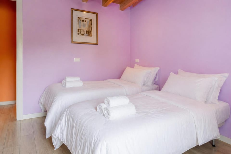 Bedroom, children