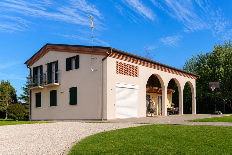 Property building, Garden