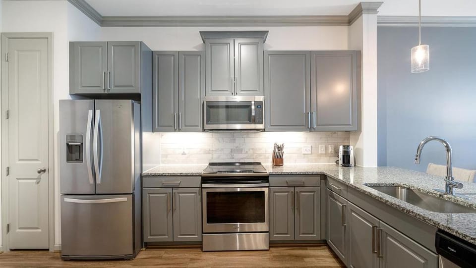 Landing - Modern Apartment with Amazing Amenities (ID8403X71) Apartment in Richardson
