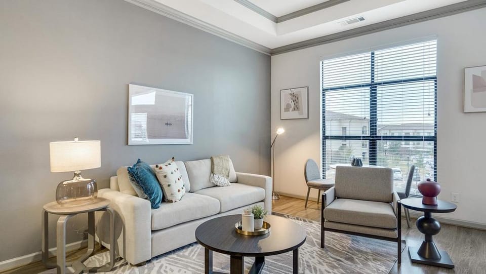 Landing - Modern Apartment with Amazing Amenities (ID8403X71) Apartment in Richardson