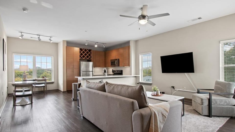 Landing - Modern Apartment with Amazing Amenities (ID1377) Apartment in Charlotte