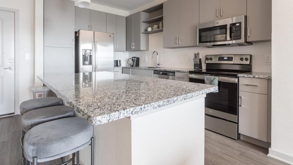 Landing - Modern Apartment with Amazing Amenities (ID8375X72) Apartment in Jacksonville