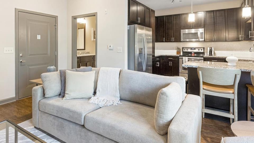 Landing - Modern Apartment with Amazing Amenities (ID8476X07) Apartment in Mount Pleasant