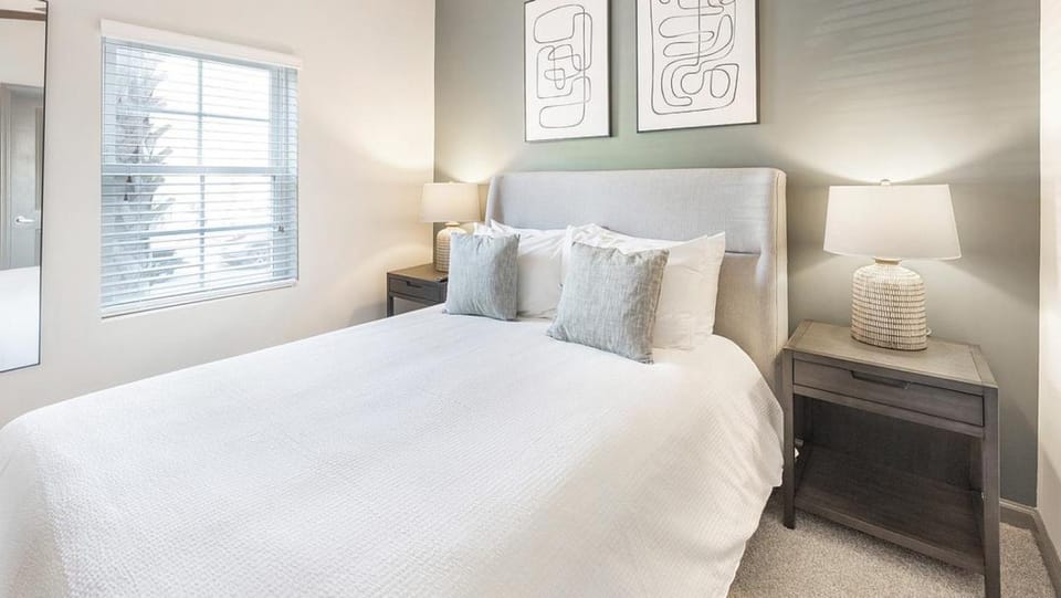 Landing - Modern Apartment with Amazing Amenities (ID8476X07) Apartment in Mount Pleasant