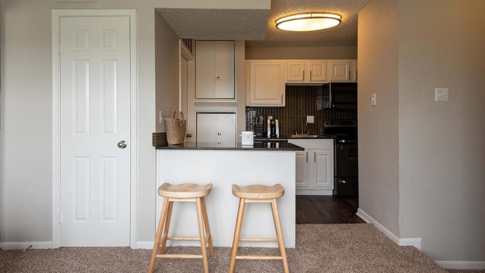 Landing - Modern Apartment with Amazing Amenities (ID3063X31) Apartment in Wells Branch