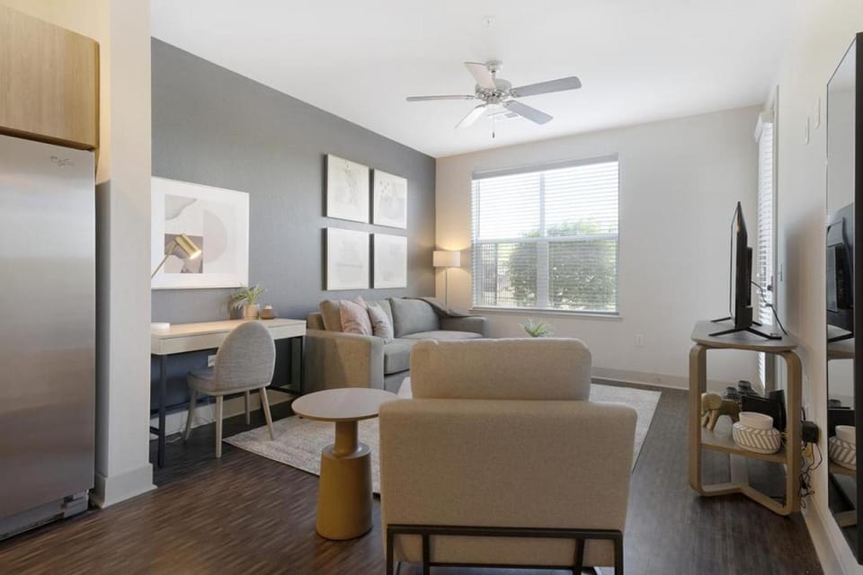 Landing Modern Apartment with Amazing Amenities ID8348X93 Apartment in Kansas City