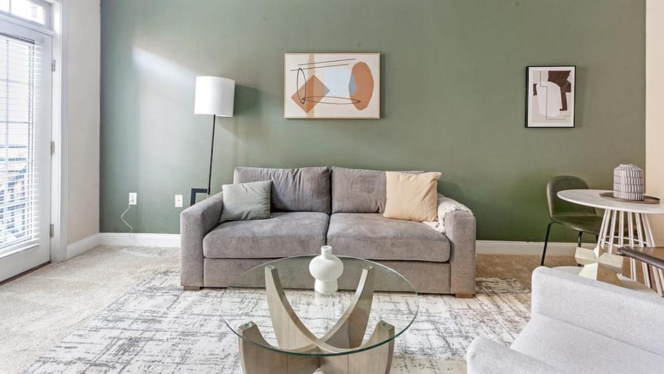 Landing - Modern Apartment with Amazing Amenities (ID1285X345) Apartment in Greensboro