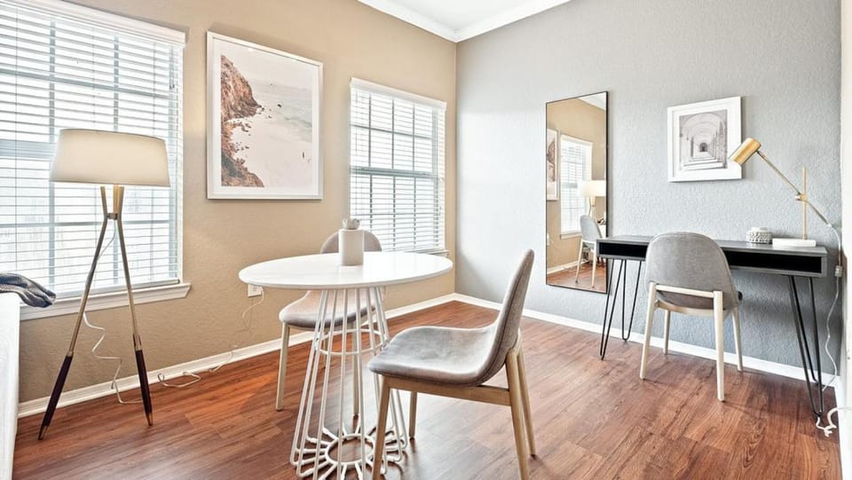 Landing - Modern Apartment with Amazing Amenities (ID8197X54) Apartment in Pinellas Park