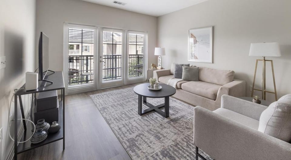 Landing - Modern Apartment with Amazing Amenities (ID6812X48) Apartment in Mount Pleasant