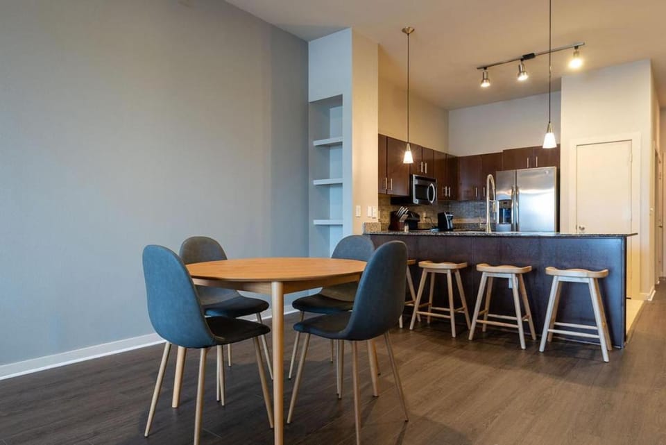 Landing - Modern Apartment with Amazing Amenities (ID1776X11) Apartment in Austin