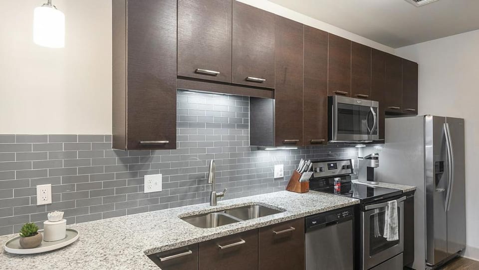 Landing - Modern Apartment with Amazing Amenities (ID8417X32) Apartment in Charlotte