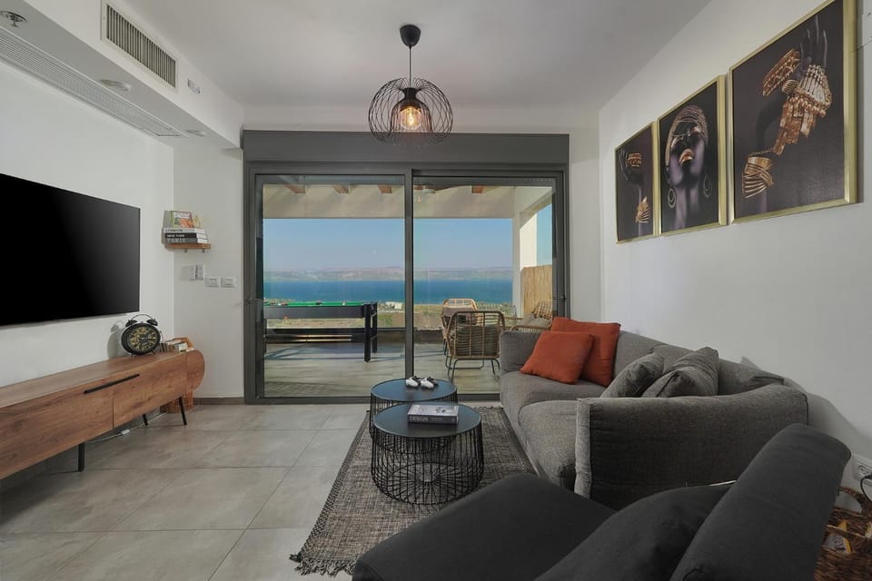 Natural landscape, Living room, Lake view, River view