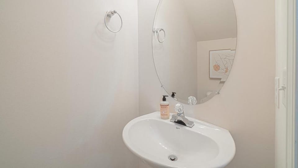 Landing - Modern Apartment with Amazing Amenities (ID7689X22) Apartment in Tennessee