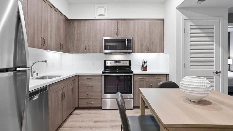 Landing - Modern Apartment with Amazing Amenities (ID7668X57) Apartment in Alameda