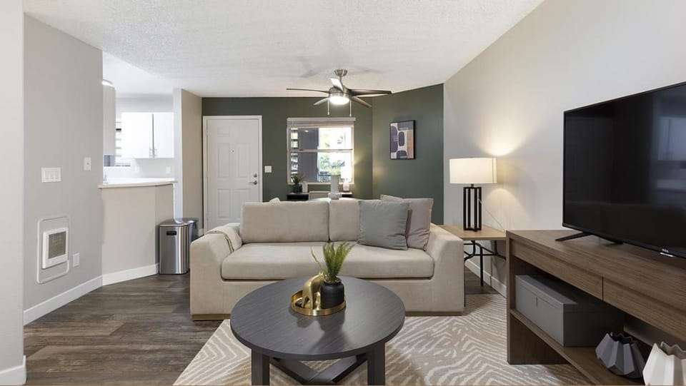 Landing - Modern Apartment with Amazing Amenities (ID9191X01) Apartment in Tanasbourne