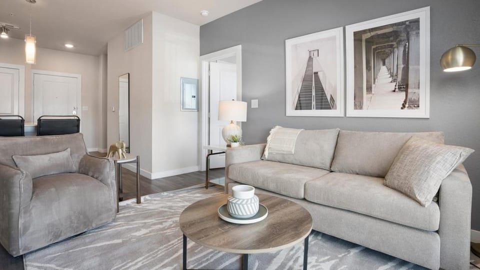Landing - Modern Apartment with Amazing Amenities (ID7763X80) Apartment in Austin