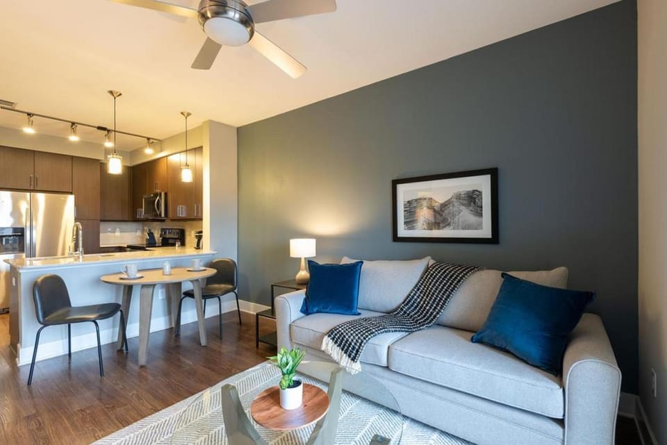 Landing - Modern Apartment with Amazing Amenities (ID5803) Apartment in Austin