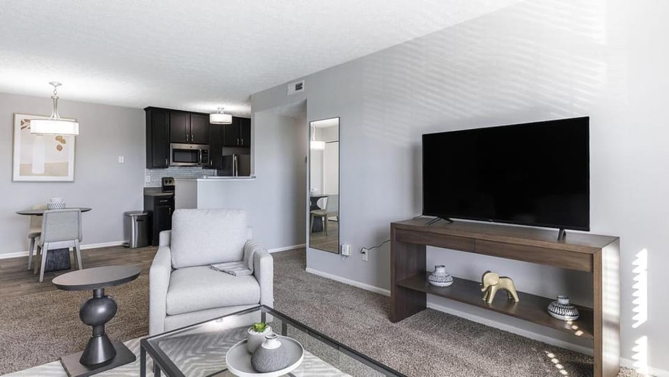 Landing - Modern Apartment with Amazing Amenities (ID9303X46) Apartment in Ohio