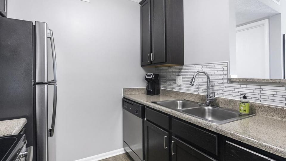 Landing - Modern Apartment with Amazing Amenities (ID9303X46) Apartment in Ohio
