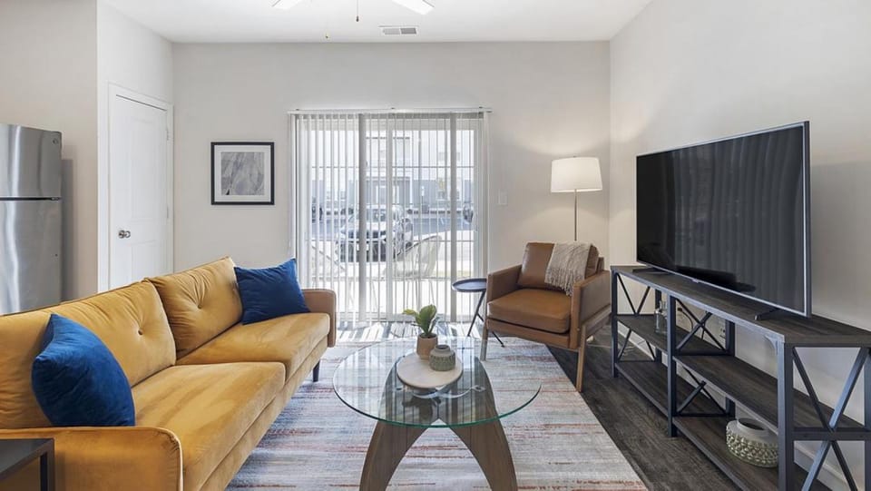 Landing - Modern Apartment with Amazing Amenities (ID4693X56) Apartment in Suffolk