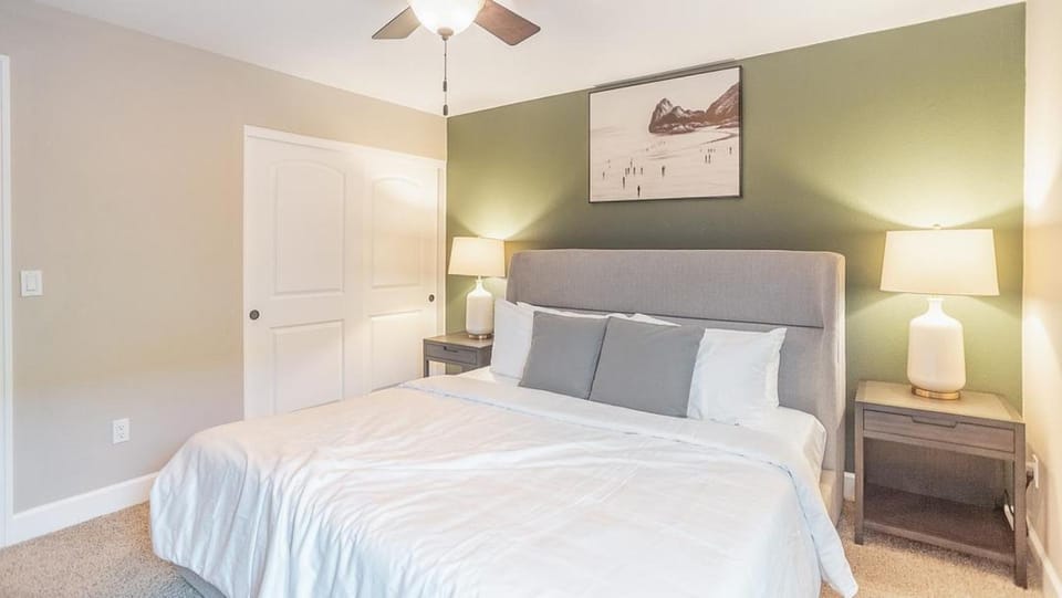Landing - Modern Apartment with Amazing Amenities (ID8203X92) Apartment in Hayward