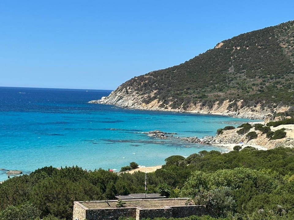 BeLocations - Villa and Beach On The Rocks Villa in Sardinia