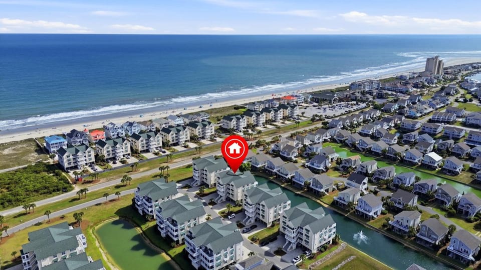 A Wave from it All Pool, Ocean front, great views House in Ocean Isle Beach
