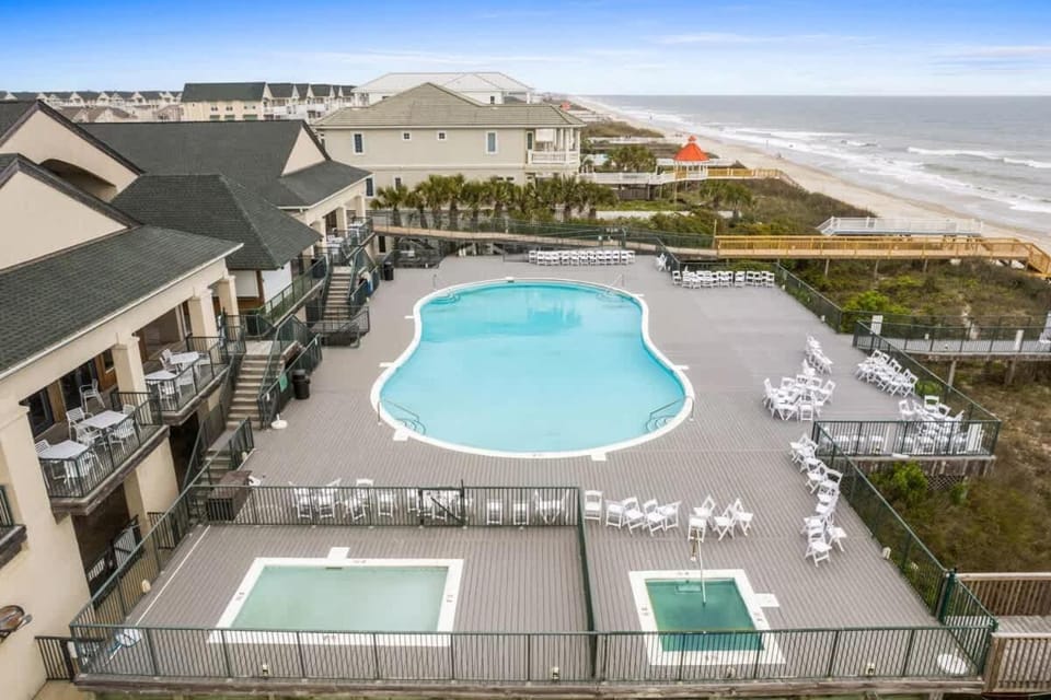 Ain`t It The Life Brunswick Vacation Rentals House in Ocean Isle Beach