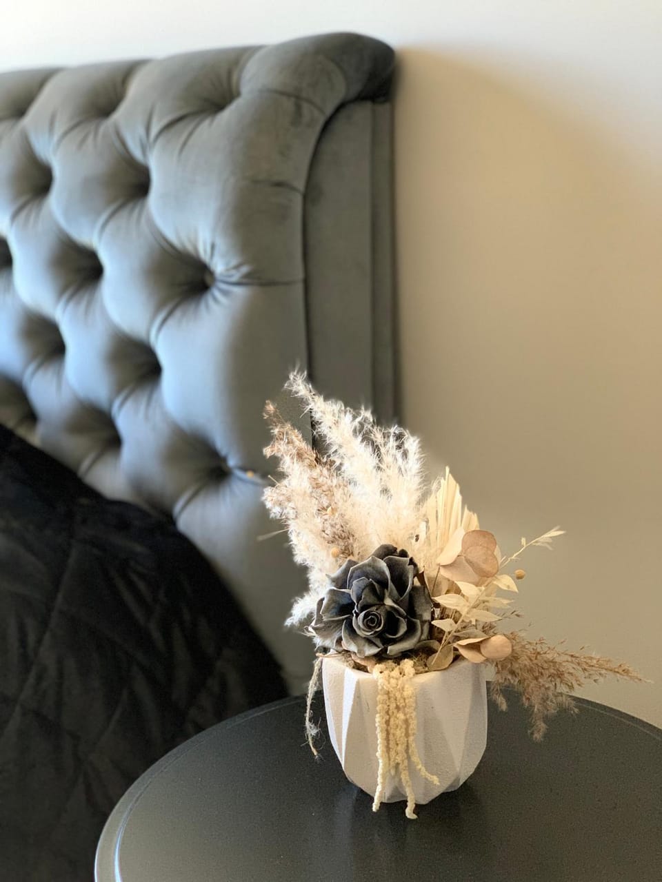 Seating area, Bedroom