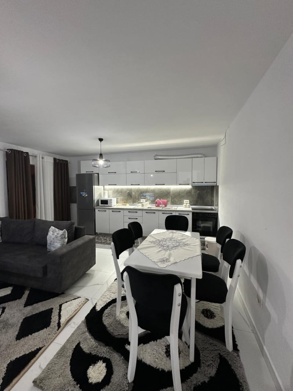 Elezi Apartment City Centre Apartment in Tirana