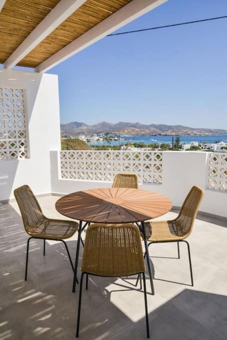 Theros apartment I in Milos Apartment in Pollonia