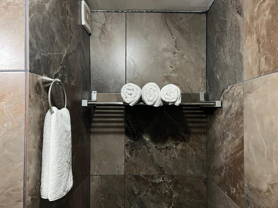Bathroom, towels