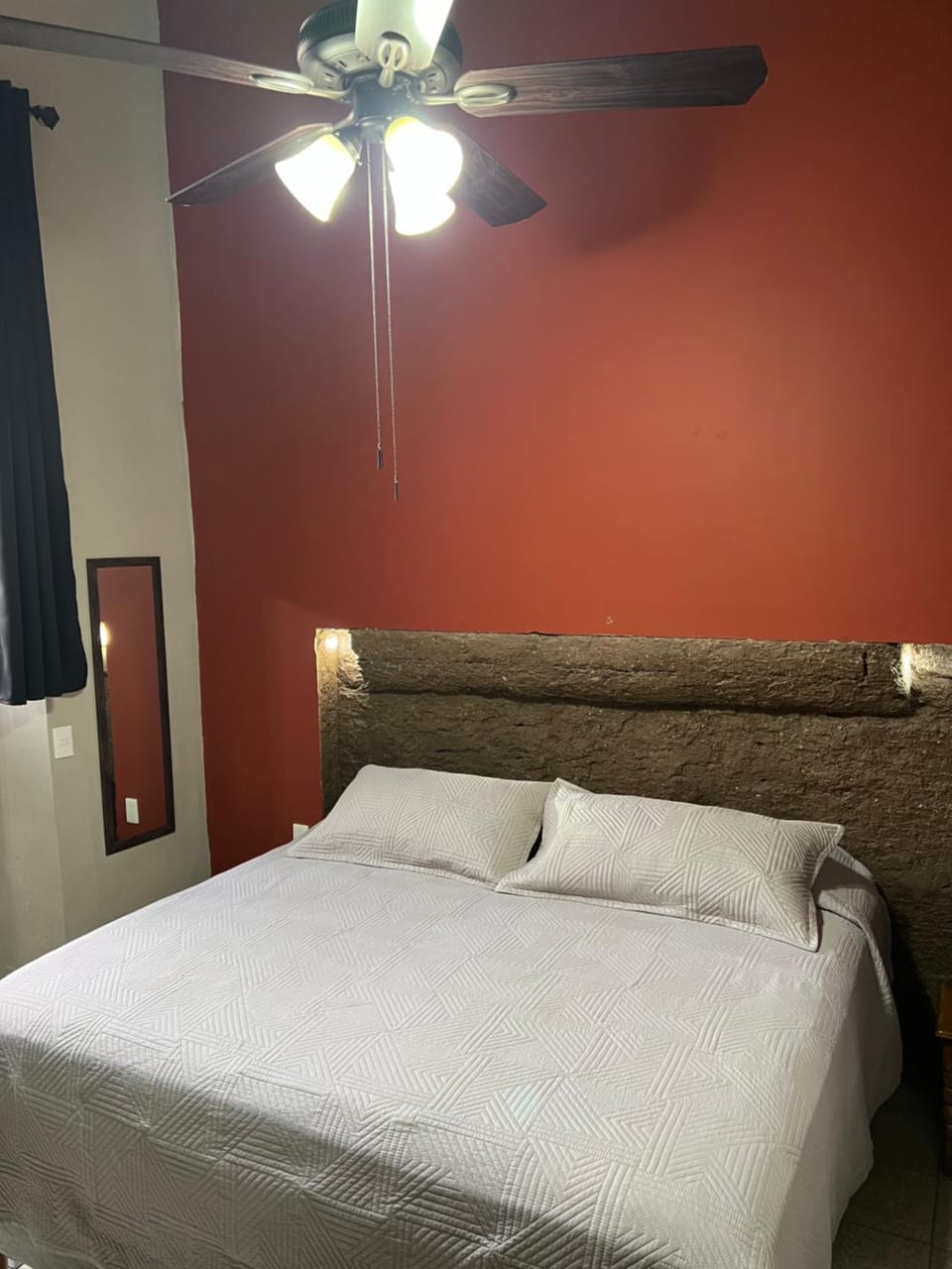 Bed, Photo of the whole room, Bedroom, fireplace