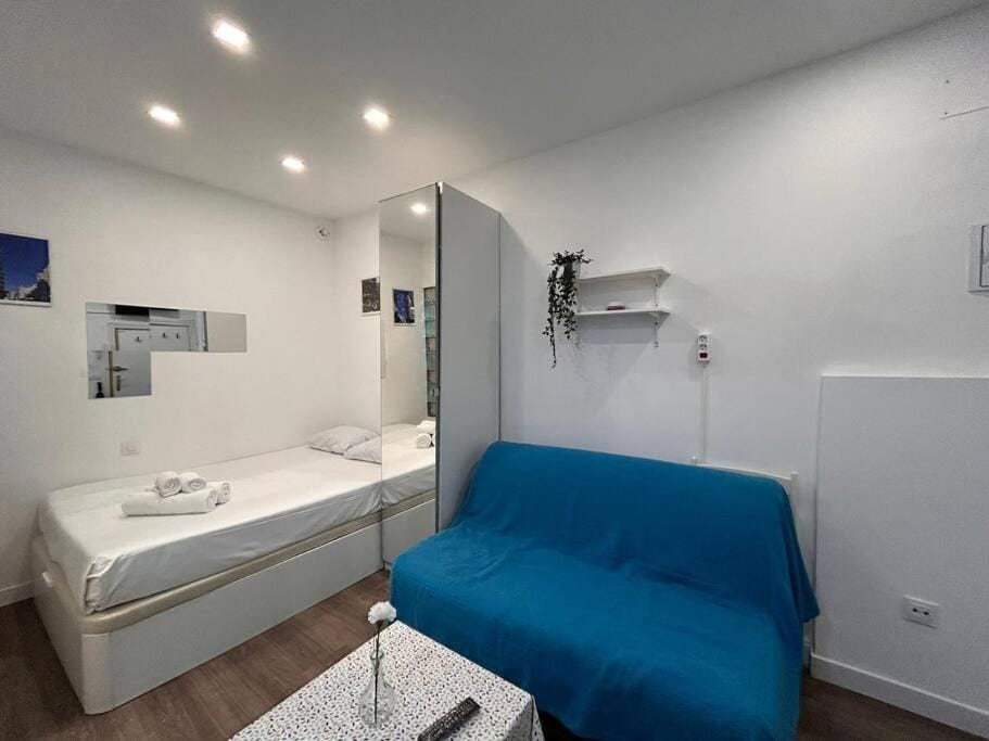 Centrally located flat in Madrid M80.8 Apartment in Centro
