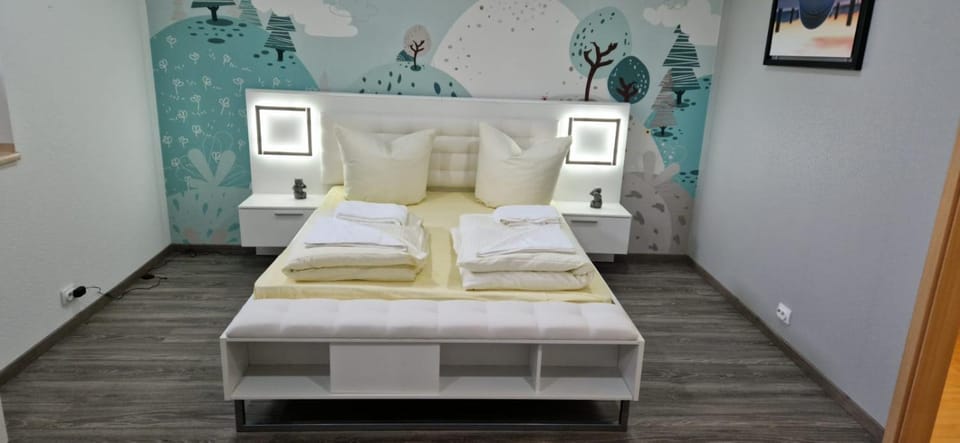Bed, Bedroom
