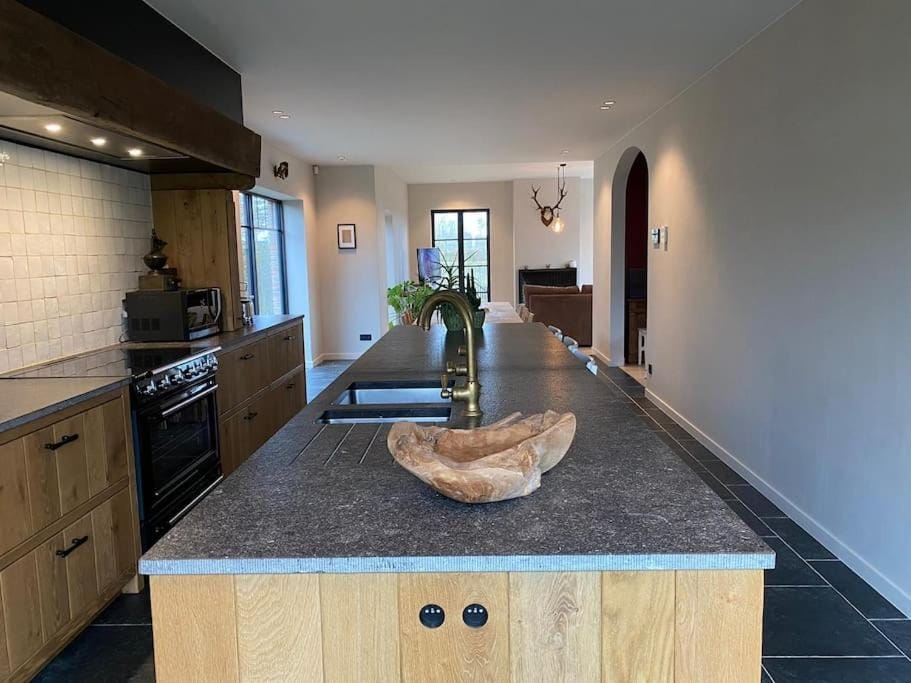 Kitchen or kitchenette, Kitchen or kitchenette, pet friendly, stove