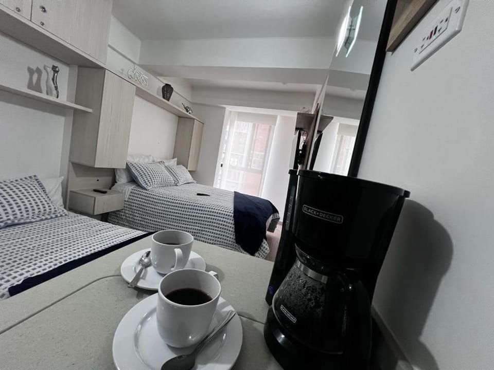 Coffee/tea facilities, Kitchen or kitchenette