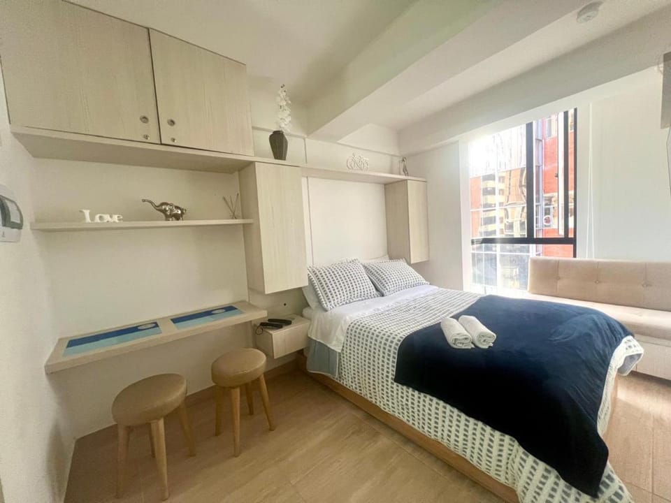Seating area, Bedroom