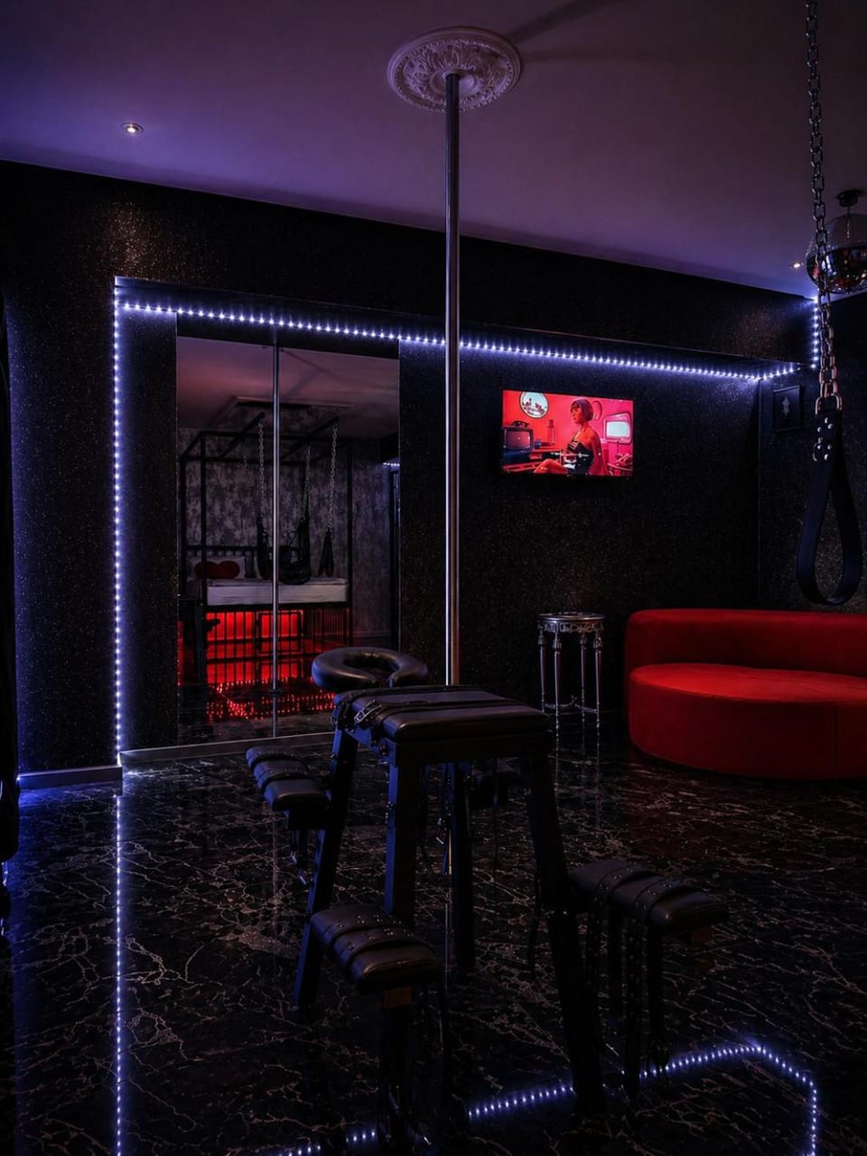 Love Room- Adult Only Vacation rental in Bucharest
