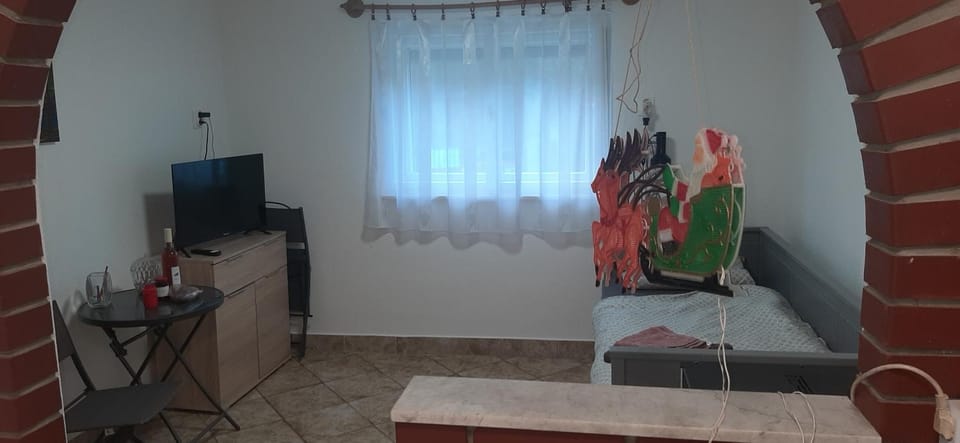 Living room, Bedroom